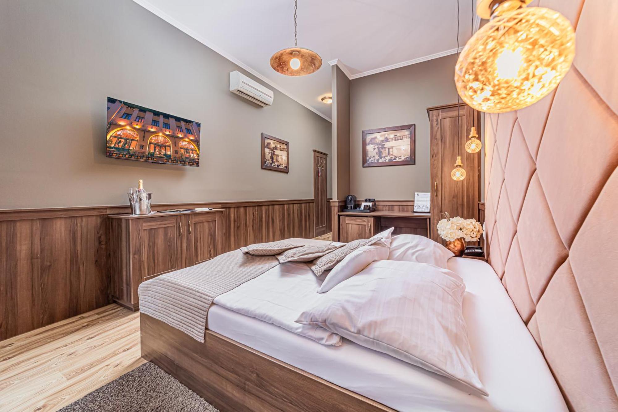 Komlo Hotel 귤러 외부 사진